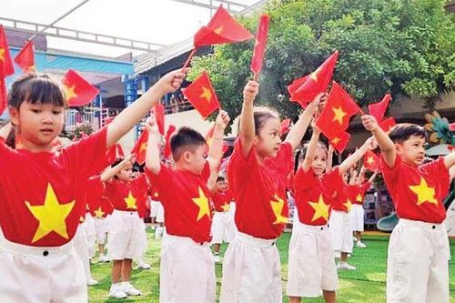Gieo mầm yêu nước cho thế hệ 'măng non'