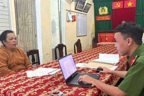 Dùng sổ hồng giả lừa vay tiền