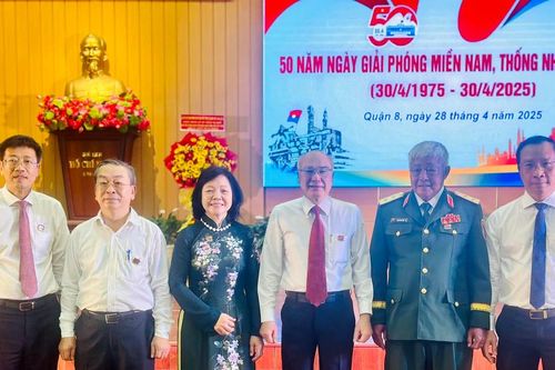 Quận 8 tổ chức Kỷ niệm 50 năm Ngày Giải phóng miền Nam, thống nhất đất nước
