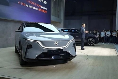 Mazda EZ-60 'cháy hàng', bán hơn 10.000 xe chỉ sau 48 giờ