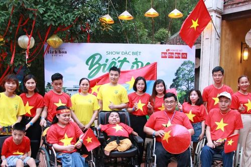 Hơn 1000 người khuyết tật tham dự chương trình Tinh hoa Bắc Bộ nghị lực tỏa sáng