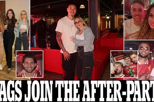 Các nàng WAGs tụ họp tại Anfield chúc mừng Liverpool vô địch Ngoại hạng Anh