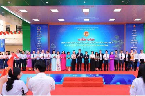 Hà Nội tổ chức Diễn đàn học tập suốt đời, hướng tới gia nhập Mạng lưới Thành phố học tập toàn cầu của UNESCO
