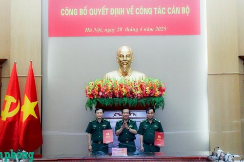 Đảng ủy, Bộ Tư lệnh BĐBP công bố và trao quyết định về công tác cán bộ