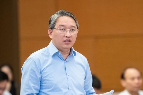 Thể chế rõ 'cơ chế đặc biệt về nhập quốc tịch' theo Nghị quyết số 57-NQ/TW của Bộ Chính trị