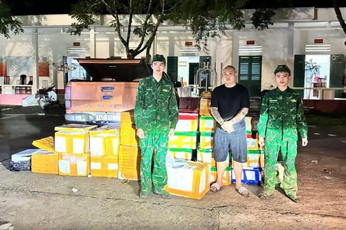 Quảng Ninh: Bắt giữ hơn 350 kg thực phẩm không rõ nguồn gốc