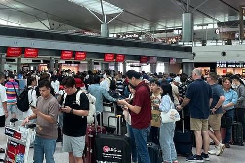 Cao điểm 30/4-1/5: Có ngày 770 chuyến bay đến/đi từ Tân Sơn Nhất