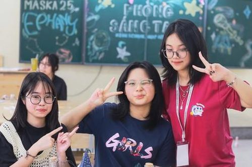 Học sinh trường chuyên truyền cảm hứng cho học sinh lớp 9 chinh phục kỳ thi chuyển cấp