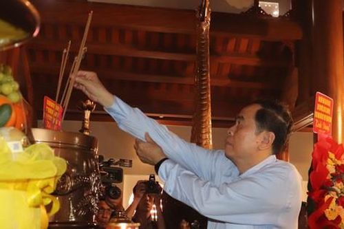 Chủ tịch Quốc hội dự lễ khánh thành Khu lưu niệm Tổng Bí thư Lê Duẩn