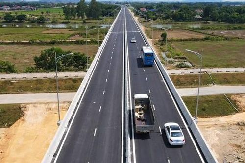 Chính thức khai thác hai cao tốc hơn 17.300 tỷ qua Hà Tĩnh