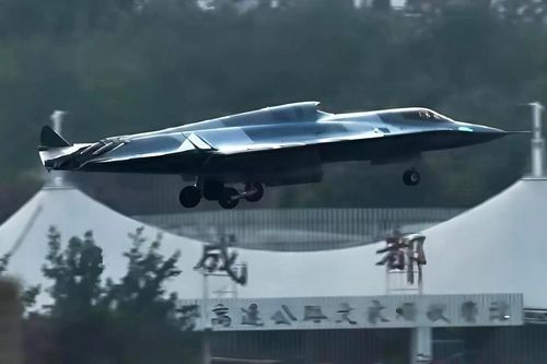 Tiêm kích J-36: Bước nhảy vọt công nghệ, định hình lại tác chiến trên không