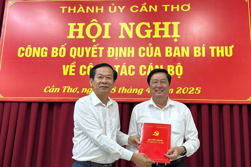 TP Cần Thơ công bố quyết định của Ban Bí thư về công tác cán bộ