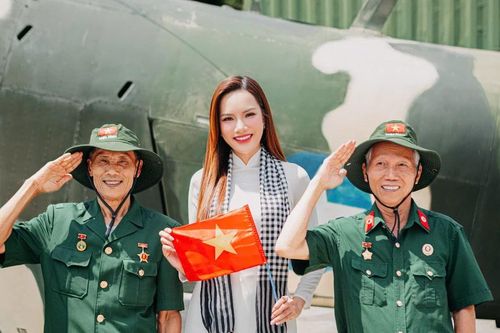 Hoa hậu Lê Hoàng Phương: 'Tổ quốc trong tim, yêu thương trong từng nhịp thở'
