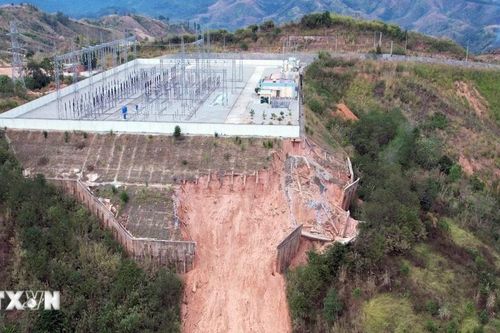 Kon Tum công bố tình huống khẩn cấp do thiên tai và khắc phục sạt lở