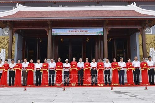 Chủ tịch Quốc hội Trần Thanh Mẫn dự lễ khánh thành Khu lưu niệm Tổng Bí thư Lê Duẩn