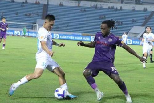 V-League sau vòng 20: Cuộc đua vô địch và cuộc chiến trụ hạng tiếp tục 'nóng'