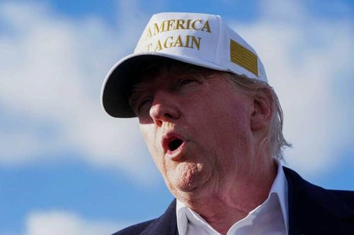 Tỷ lệ ủng hộ ông Trump sụt giảm kỷ lục sau 100 ngày nhậm chức