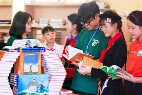 Hành trình 'gieo hạt giống' tri thức cho trẻ vùng cao