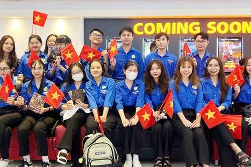 Tiếp lửa truyền thống