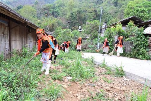 Xây dựng gia đình '5 không, 3 sạch'