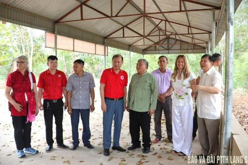 Hội Chữ thập đỏ tỉnh khảo sát xây dựng phòng học tại huyện Hữu Lũng