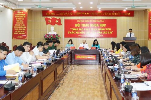 Hội thảo 'Công tác phát triển đảng viên ở các xã biên giới của tỉnh Lào Cai'