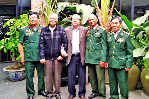 Kỳ I: Ký ức thời hoa lửa