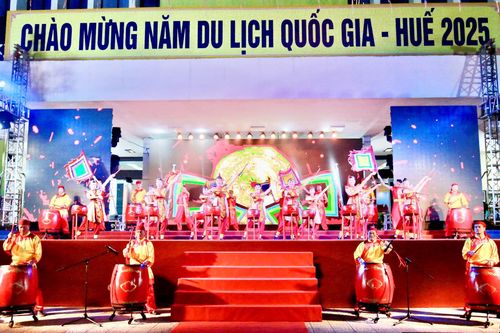Phú Thọ tham gia triển lãm 'Không gian du lịch, di sản văn hóa, danh thắng và sản phẩm thủ công truyền thống'
