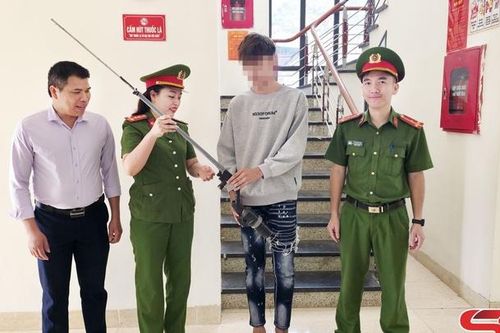 Phiêng Ban vận động toàn dân giao nộp vũ khí, vật liệu nổ