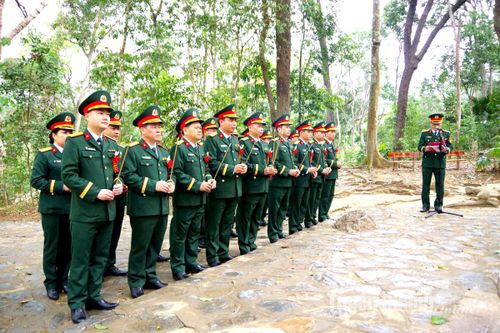 Đảng ủy Quân sự tỉnh tổ chức Lễ báo công dâng Bác