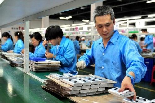 Nhiều nhà máy ở Trung Quốc bắt đầu ngấm đòn thuế quan Mỹ