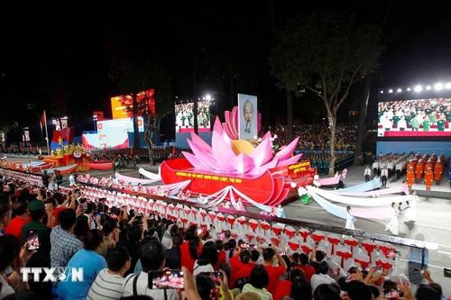 Tri ân quá khứ - kiến tạo tương lai