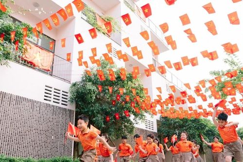 'Cho con là người Việt Nam' - Khi âm nhạc cất lên niềm tự hào dân tộc