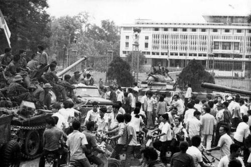 50 năm Ngày Giải phóng miền Nam, thống nhất đất nước (30.4.1975 - 30.4.2025) Nghệ thuật tạo và chớp thời cơ