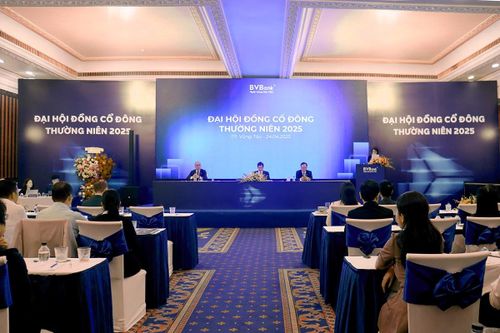 Ngân hàng nhỏ tăng vốn, nối tiếp lên sàn niêm yết