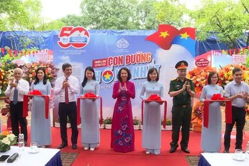 Triển lãm 'Con đường thống nhất' tại Nhà và Hầm D67