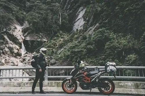 Cần kiểm tra những gì trên mô tô trước chuyến phượt dài?