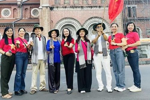 Biết ơn Bác Hồ, biết ơn các Anh hùng Liệt sĩ