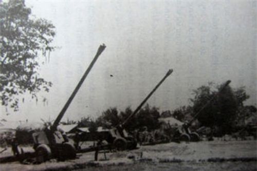 Bản tin Chiến thắng 28/4/1975: Quân ta bao vây Sài Gòn