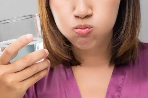 8 căn bệnh có thể đẩy lùi chỉ bằng việc uống nước hàng ngày