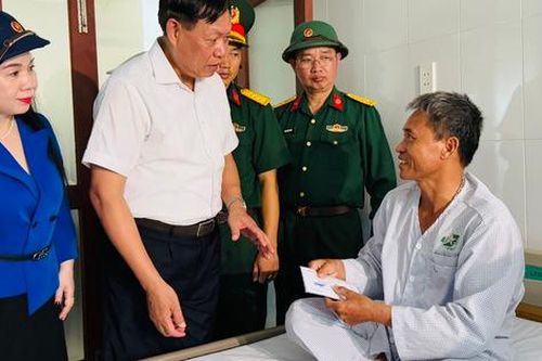 Bộ Y tế đẩy mạnh phát triển y tế biển đảo, chăm sóc sức khỏe thân nhân cán bộ, chiến sĩ quần đảo Trường Sa và Nhà giàn DK1