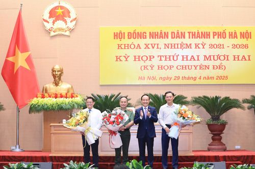 Thiếu tướng Nguyễn Thanh Tùng, Giám đốc CATP Hà Nội được bầu làm Ủy viên UBND TP