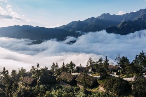 Có tiền cũng khó đặt phòng tại Sa Pa, Hà Giang cận lễ