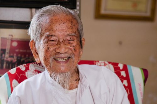 TP.HCM hôm nay qua góc nhìn của nhân chứng 105 tuổi