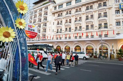 TPHCM: Rực rỡ cờ hoa, khát vọng và dấu ấn những thương hiệu ngân hàng