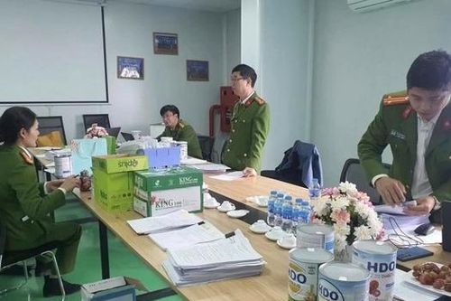 Mở rộng điều tra vụ sữa giả: Khởi tố thêm 4 bị can về các tội lừa đảo, hối lộ