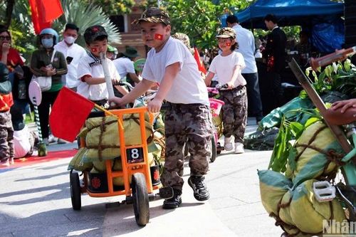 Học sinh mầm non Đà Nẵng với hoạt động ý nghĩa mừng 50 năm Ngày giải phóng