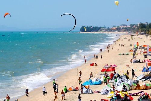 Dự báo hơn 300.000 lượt khách đến Bình Thuận trong dịp lễ 30/4