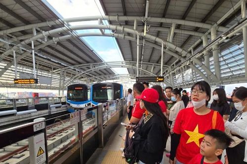 Miễn vé đi Metro số 1 ngày 30/4 và 1/5