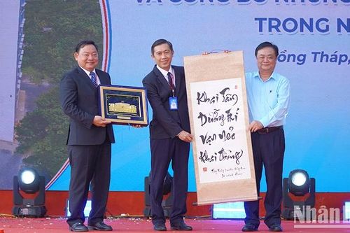 Đại học Đồng Tháp khơi nguồn sáng tạo với công trình biểu tượng 'Khát vọng DThU'